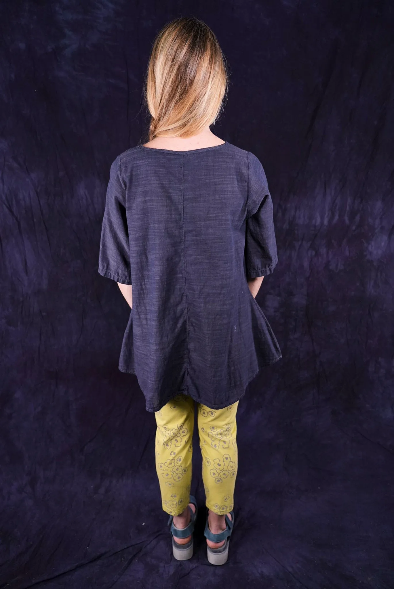 1210 Dark Denim Chambray Top -P