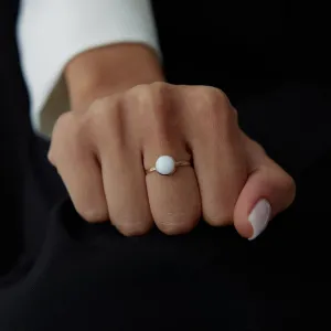 14k Gold Circle Opal Dora Ring