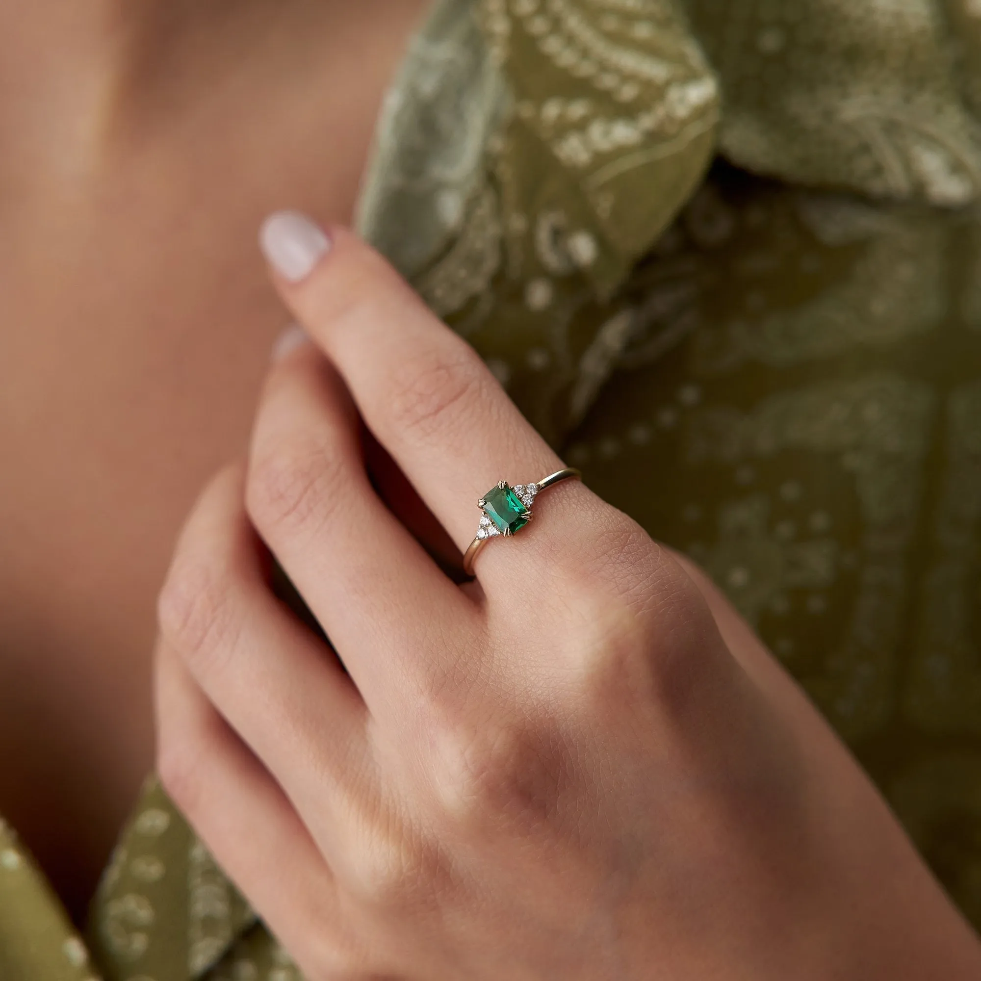 14k Gold Light Green Square