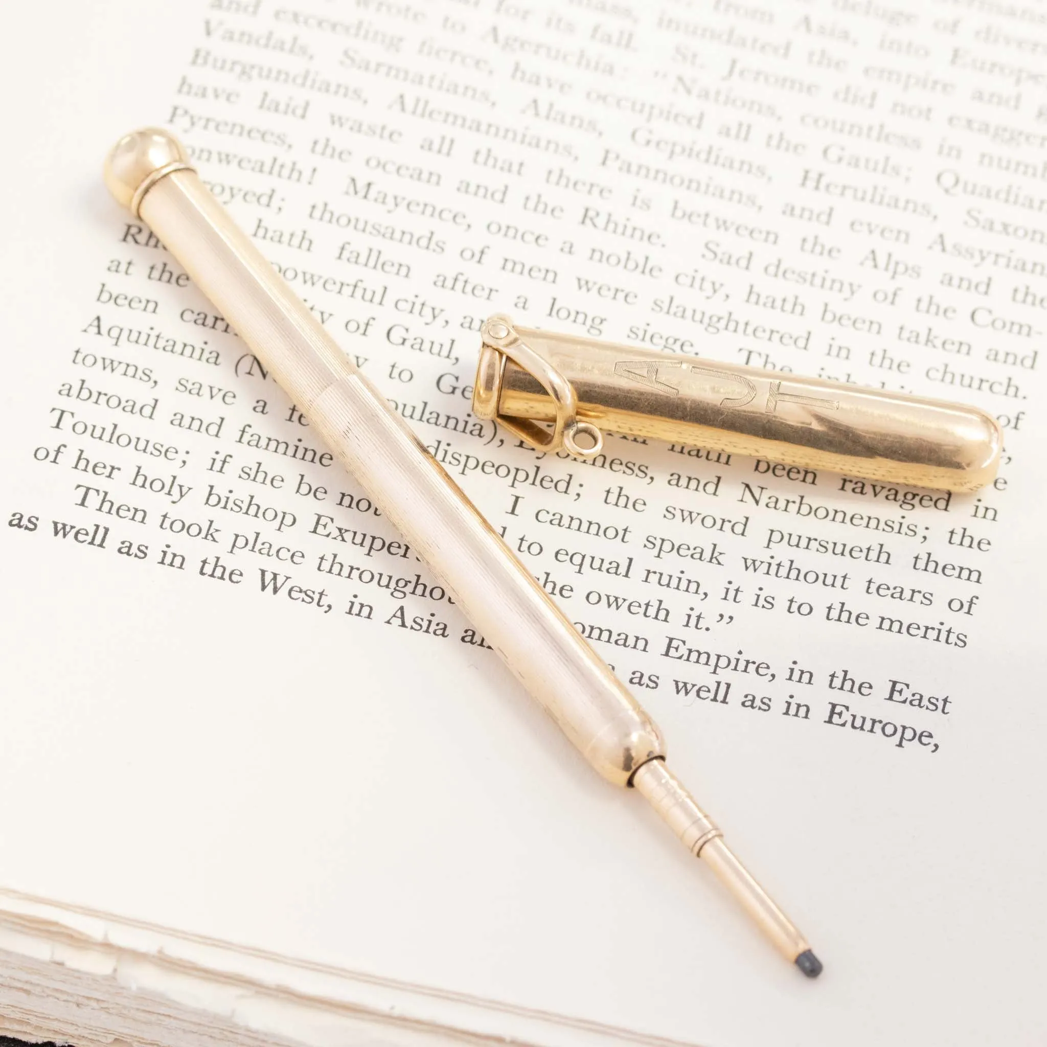 Antique Gold Pencil Pendant, 14kt