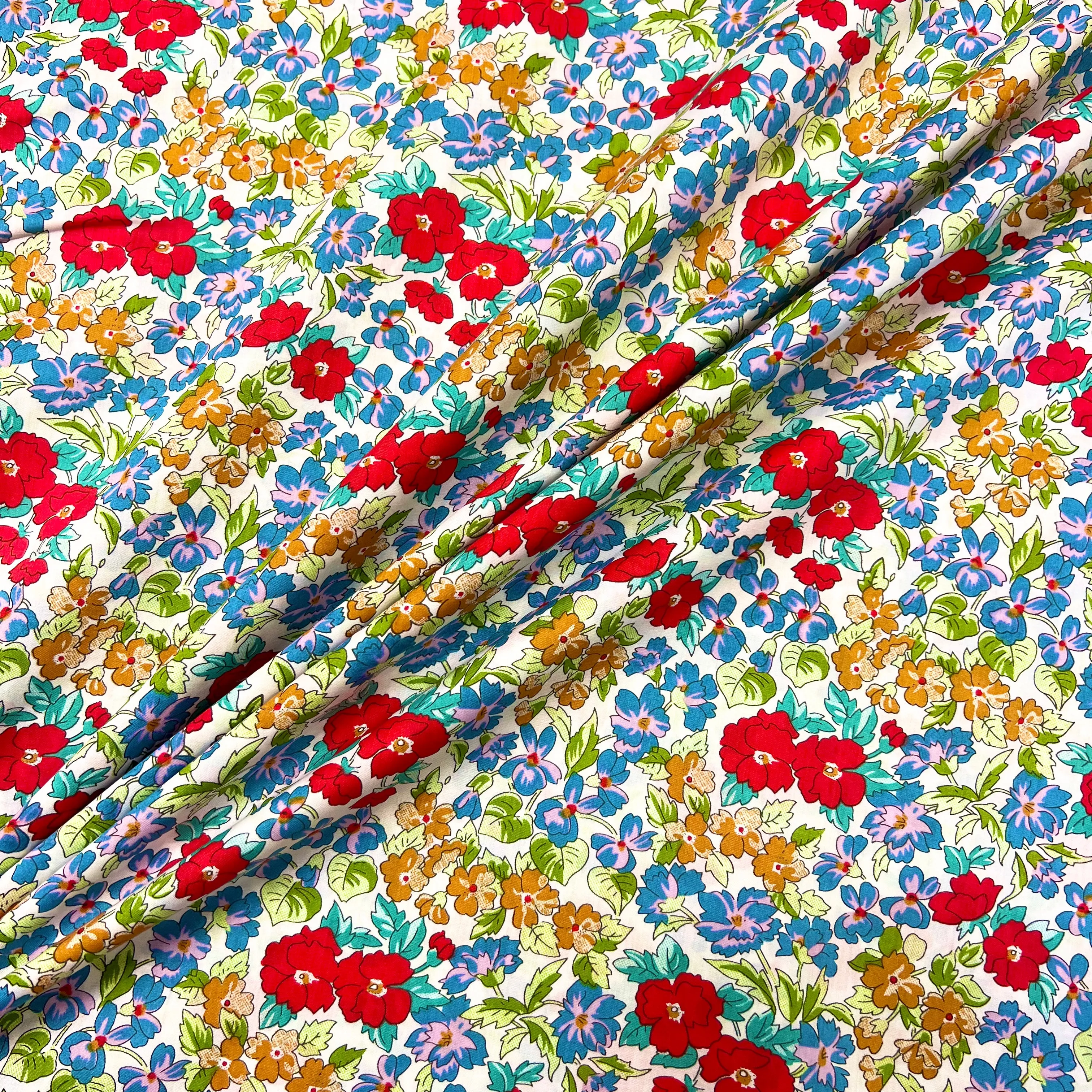 Betty Cotton Lawn - Ivory/Red