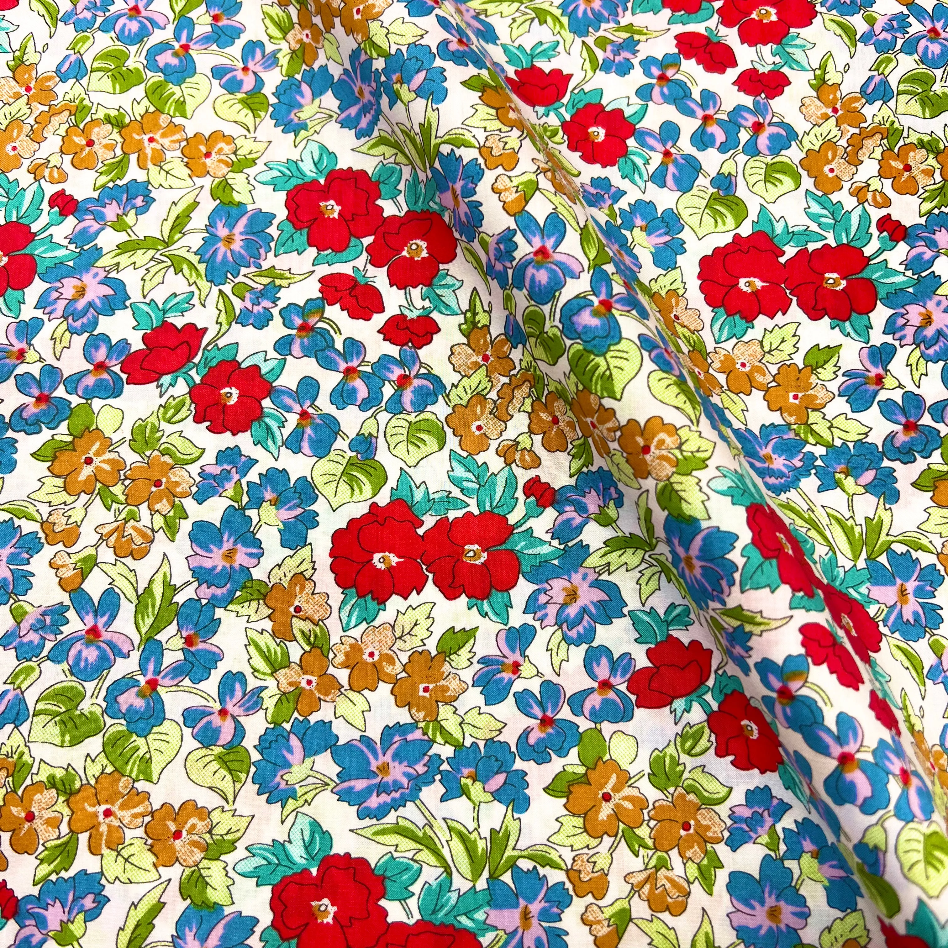 Betty Cotton Lawn - Ivory/Red