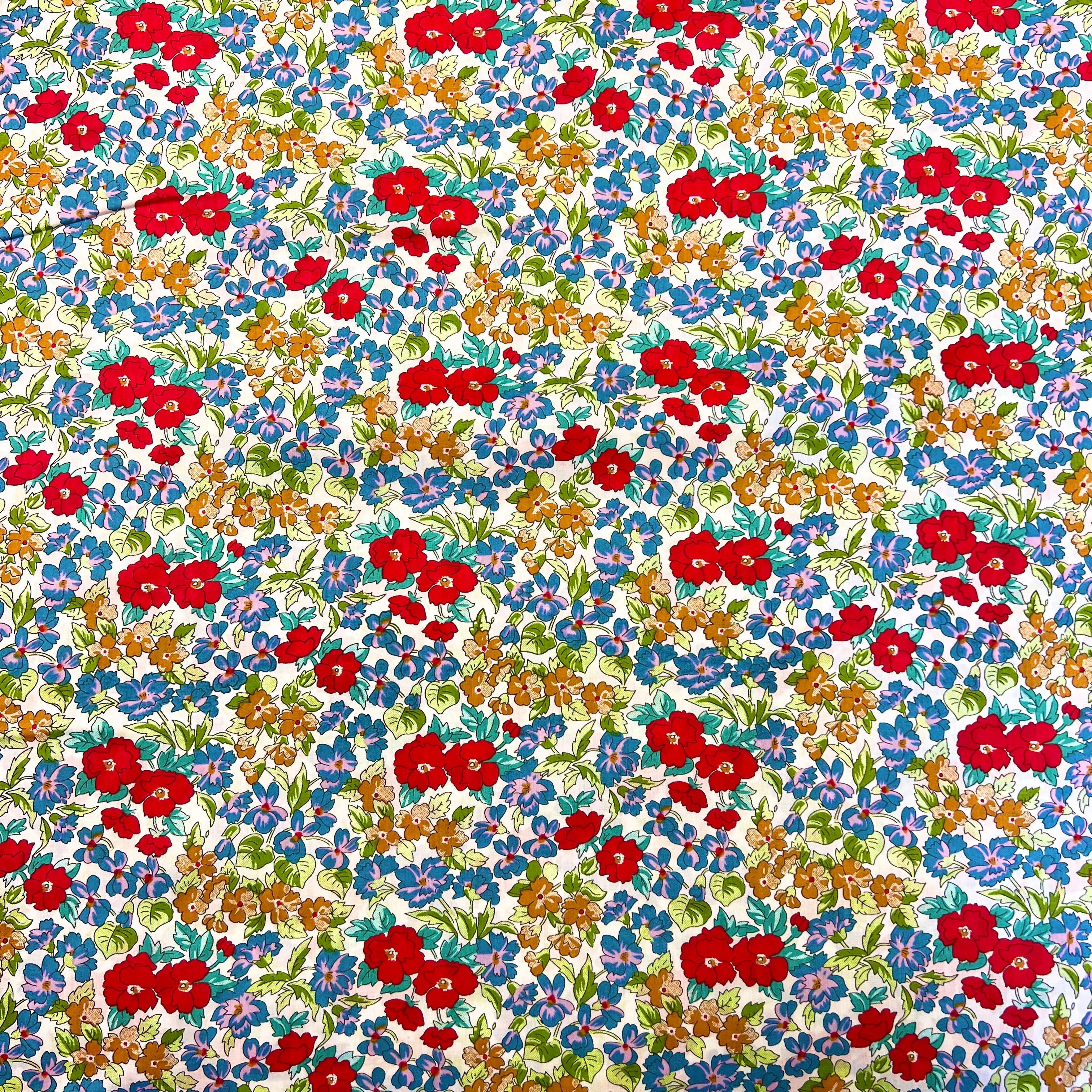 Betty Cotton Lawn - Ivory/Red
