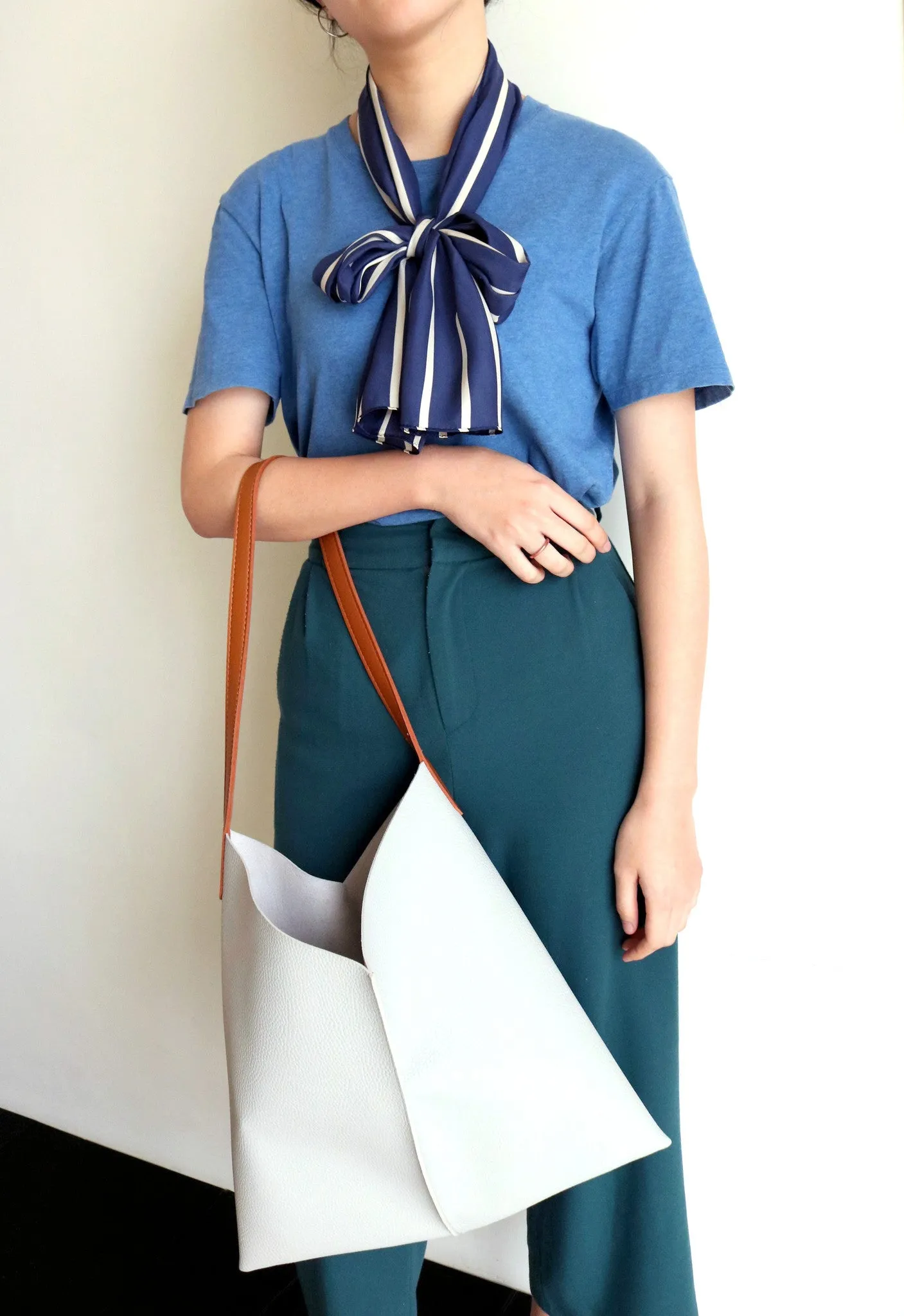 Contour bag-sold out