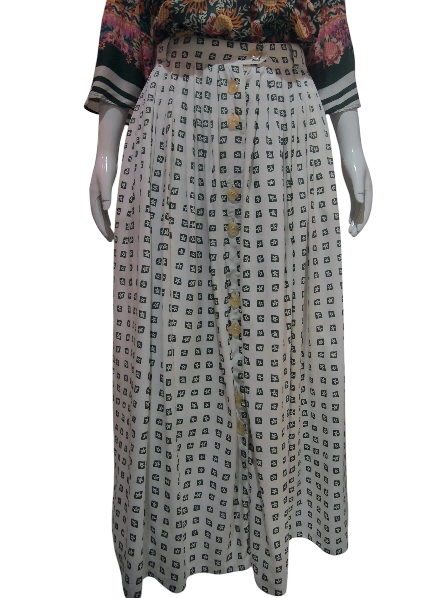 Cubed Star Pleats - Vintage White Green Pleated Skirt