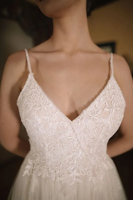 Evelyn Bridals Size 8 S232823 Lennon Ivory Gown