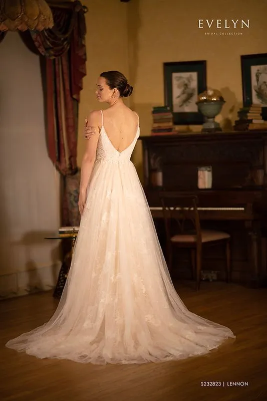 Evelyn Bridals Size 8 S232823 Lennon Ivory Gown