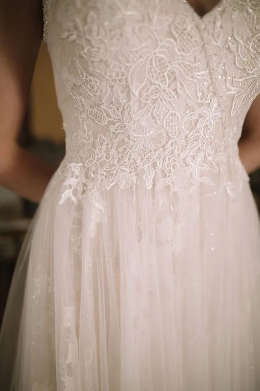 Evelyn Bridals Size 8 S232823 Lennon Ivory Gown