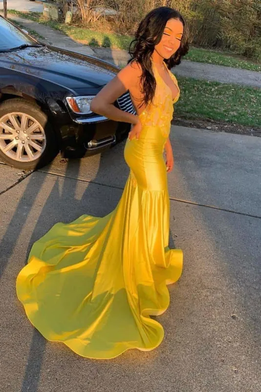 Exquisite Sleeveless Halter Backless Mermaid Prom Dresses with Train