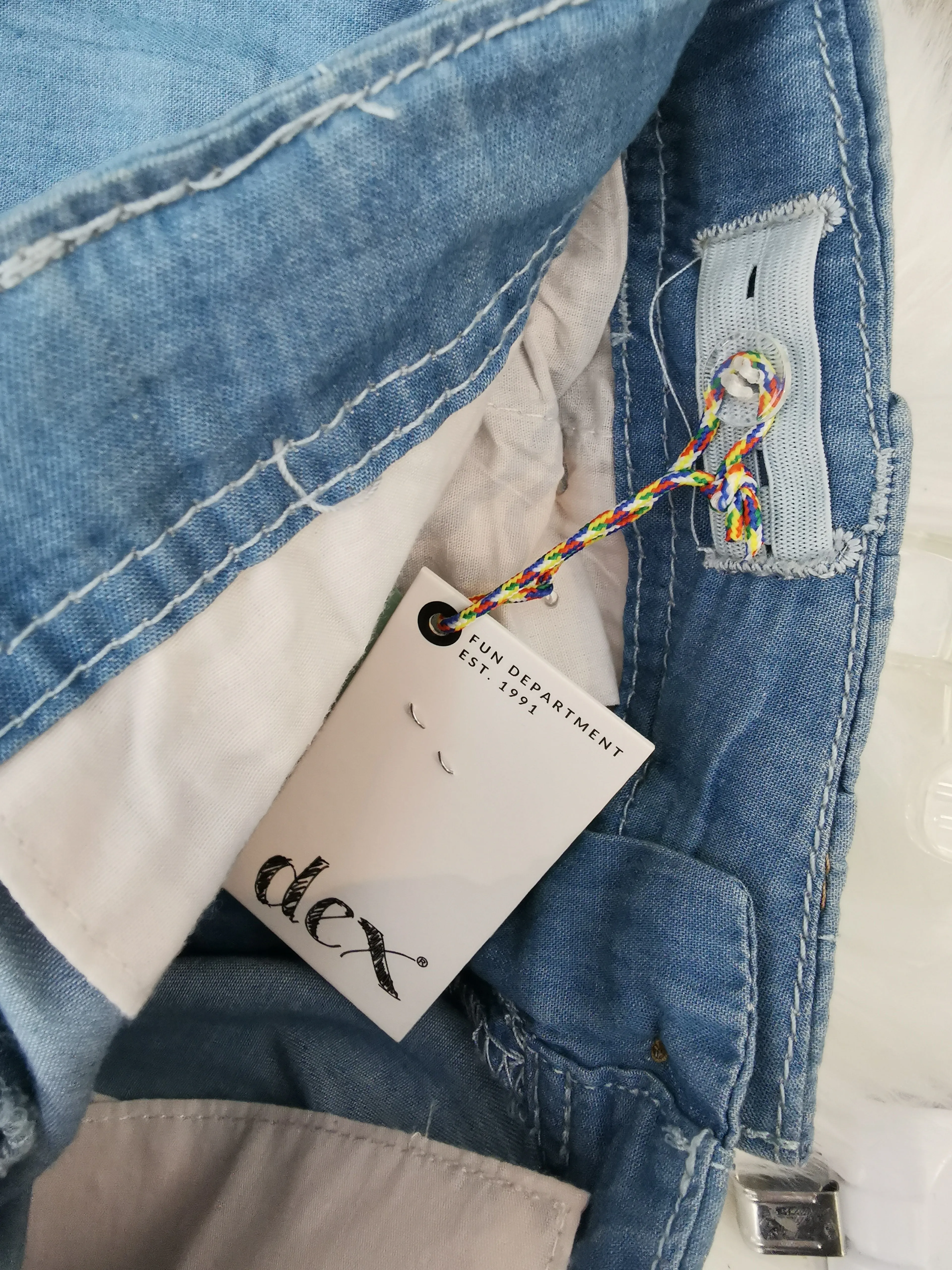 GIRL SIZE 10 YEARS - DEX Kids, Super Soft Chambray Cotton Shorts NWT B52