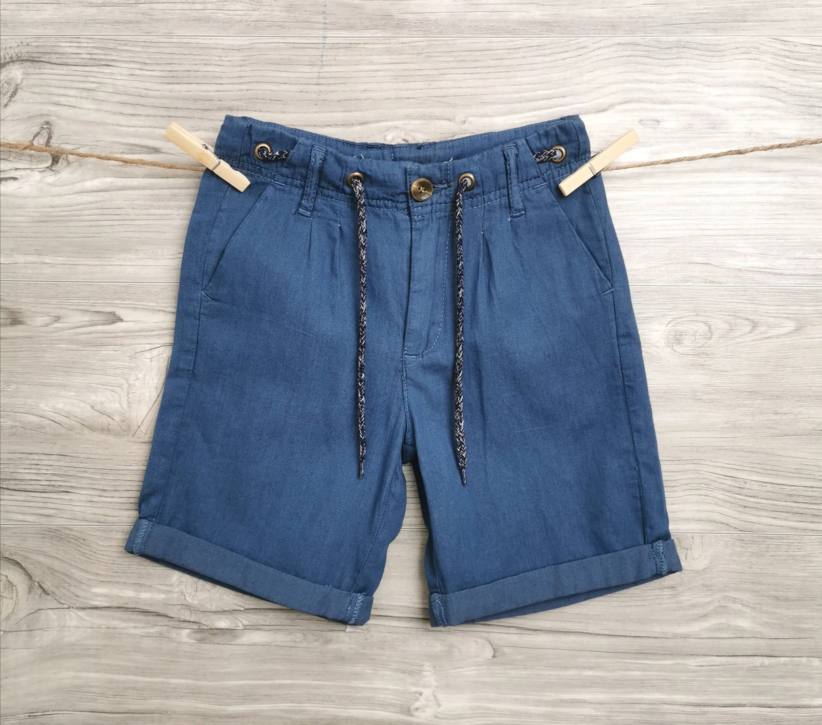 GIRL SIZE(S) (7 YEARS, 8 YEARS, 10 YEARS, 12 YEARS, 14 YEARS) - DEX Kids, Soft Cotton Chambray Shorts NWT B10