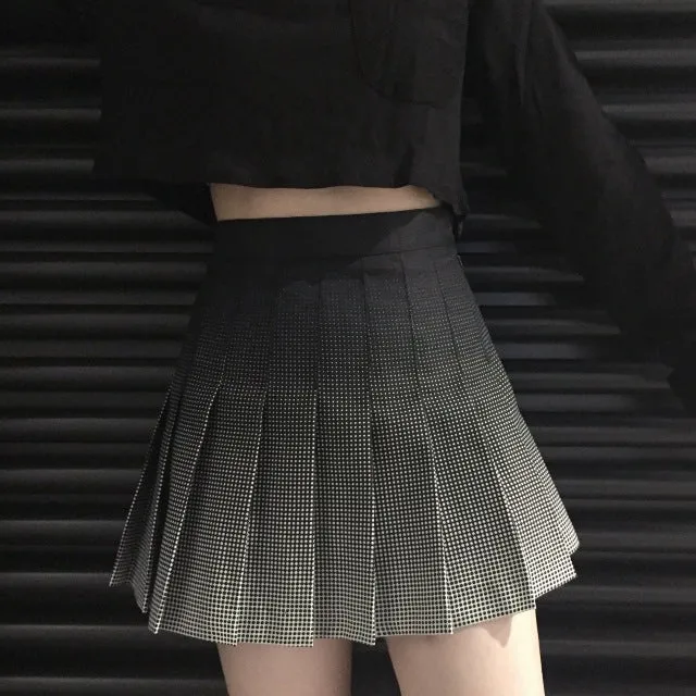 Harajuku Solar 2018 Women Autumn Summer Gradually Printed Plaid High Waist Vintage Skirts Black Preppy Style Pleated Skirts