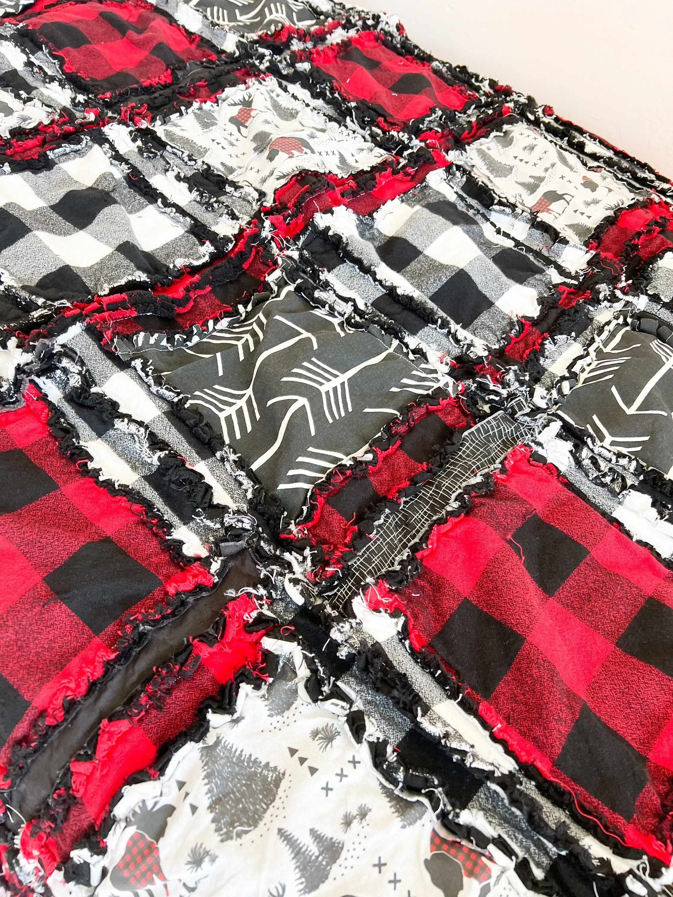Homemade Quilts for Sale, Black and White Buffalo Plaid Quilt in Toddler Bedding, Twin Size Quilt, Queen Size Quilt