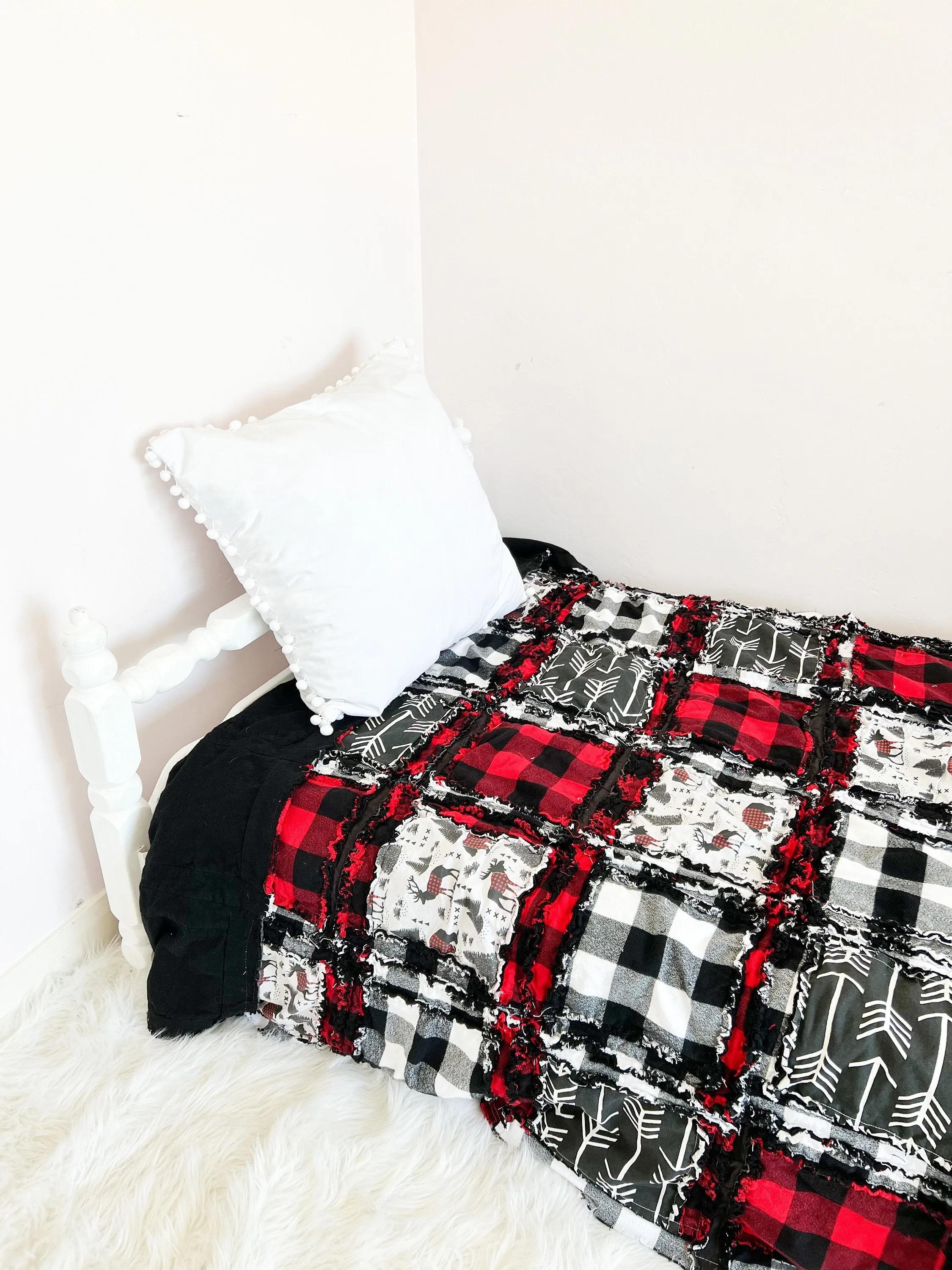 Homemade Quilts for Sale, Black and White Buffalo Plaid Quilt in Toddler Bedding, Twin Size Quilt, Queen Size Quilt