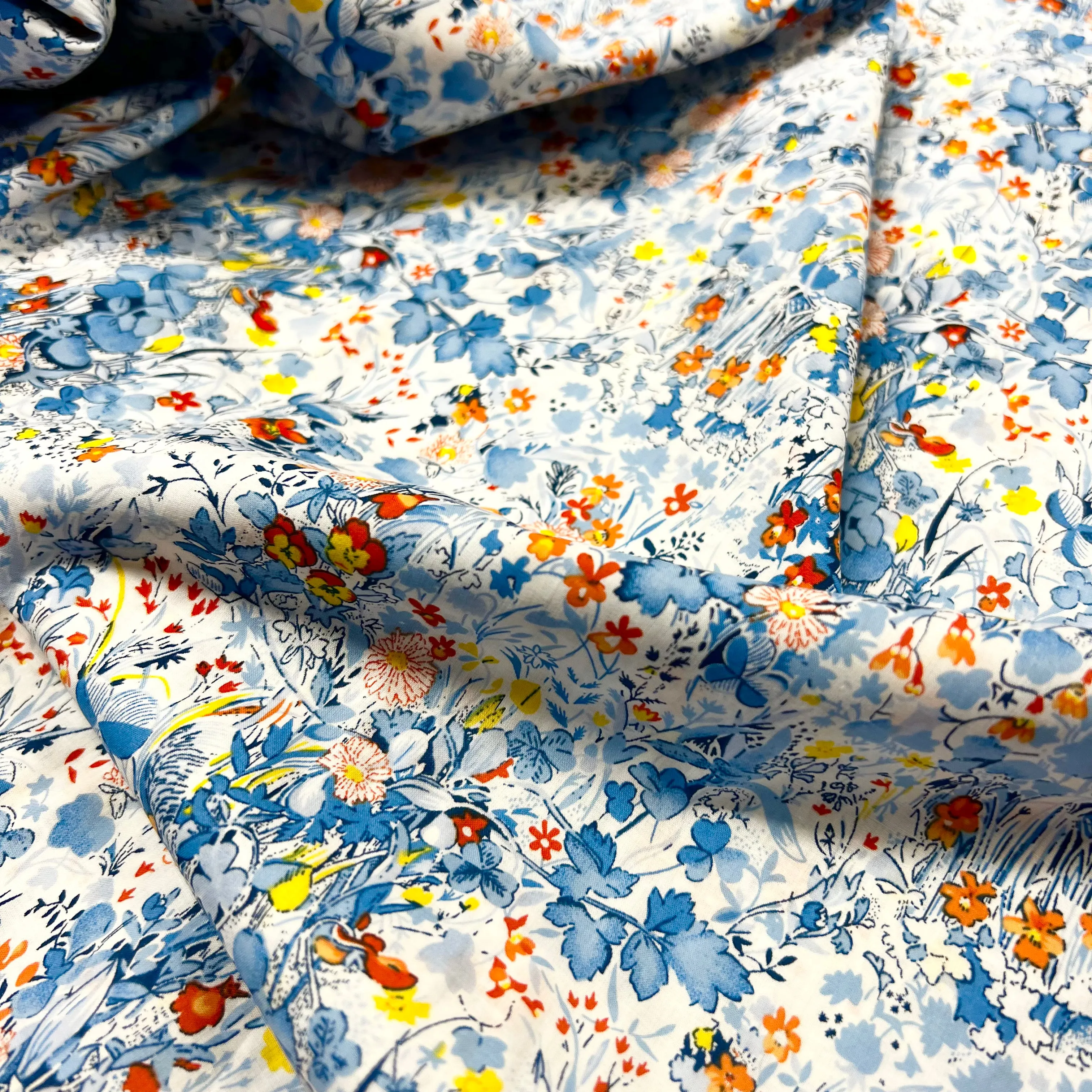 Hyacinth Field Cotton Lawn - Blue