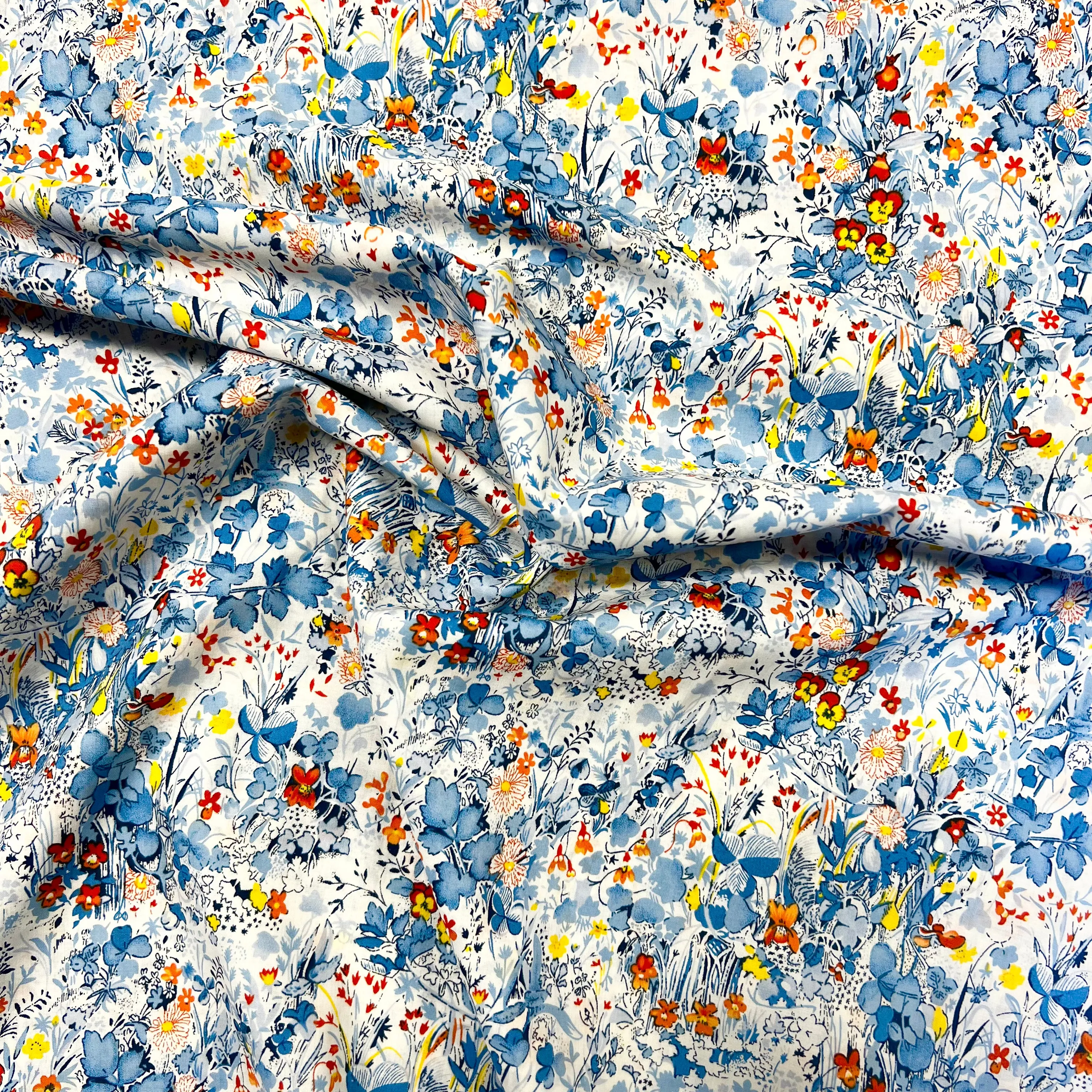 Hyacinth Field Cotton Lawn - Blue