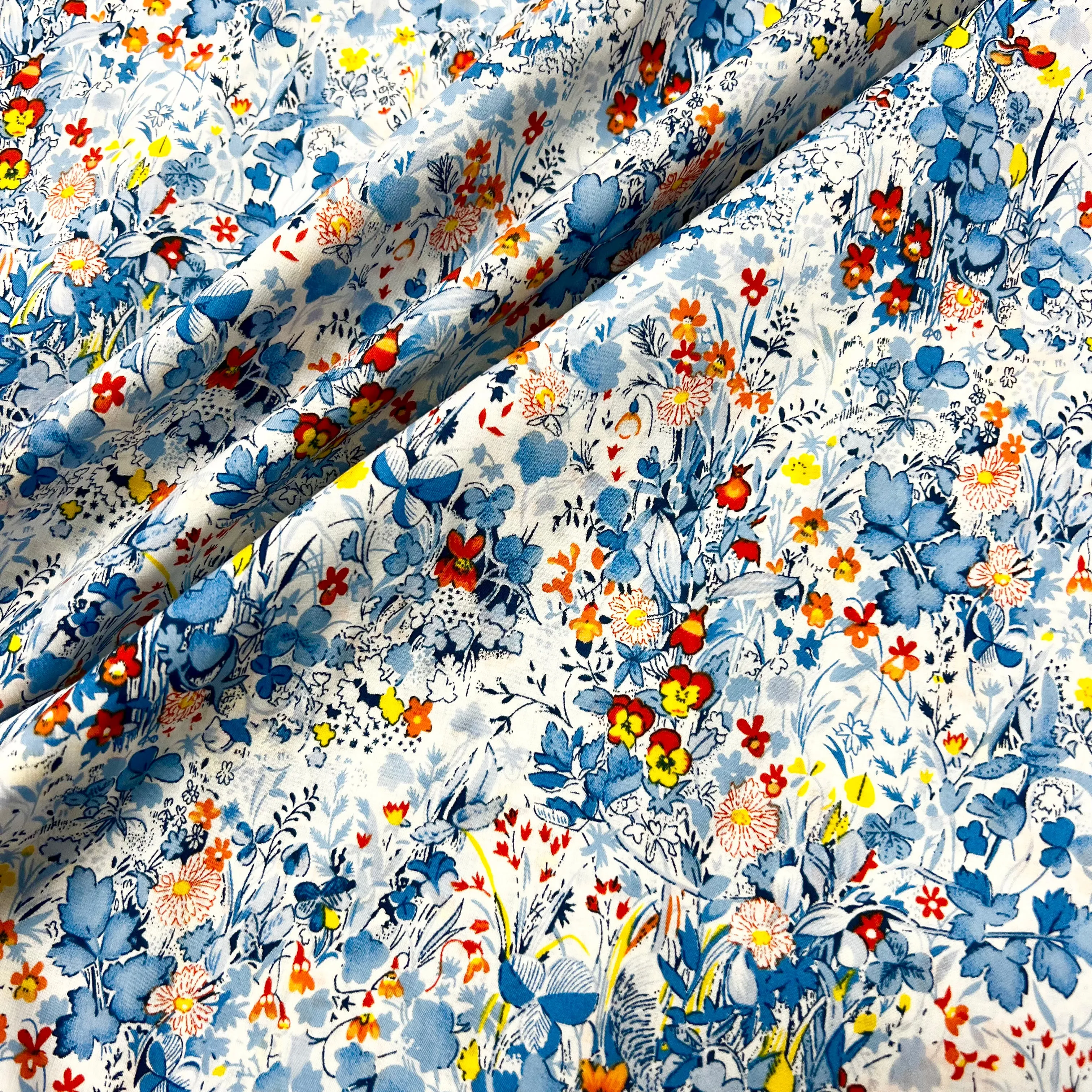 Hyacinth Field Cotton Lawn - Blue