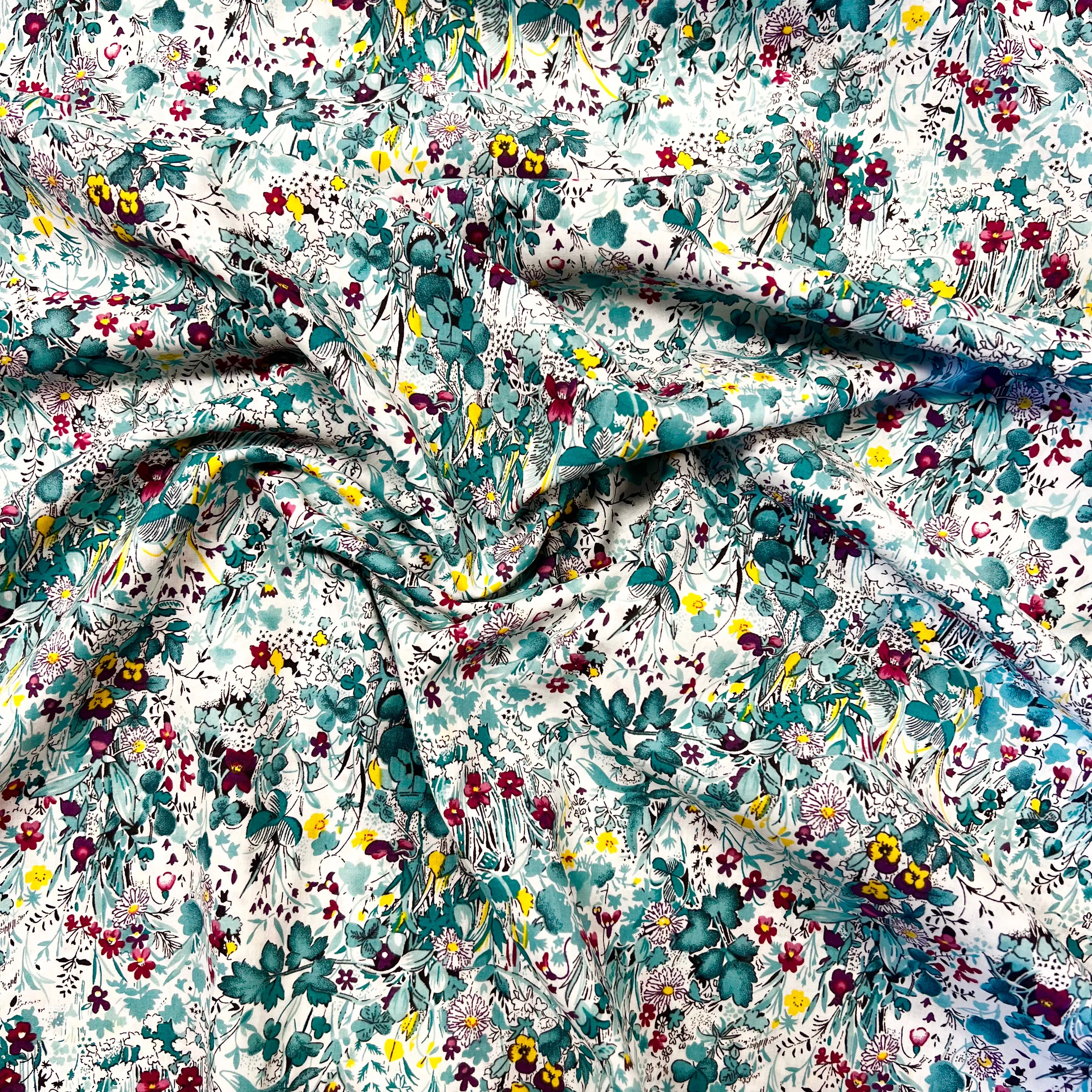 Hyacinth Field Cotton Lawn - Teal