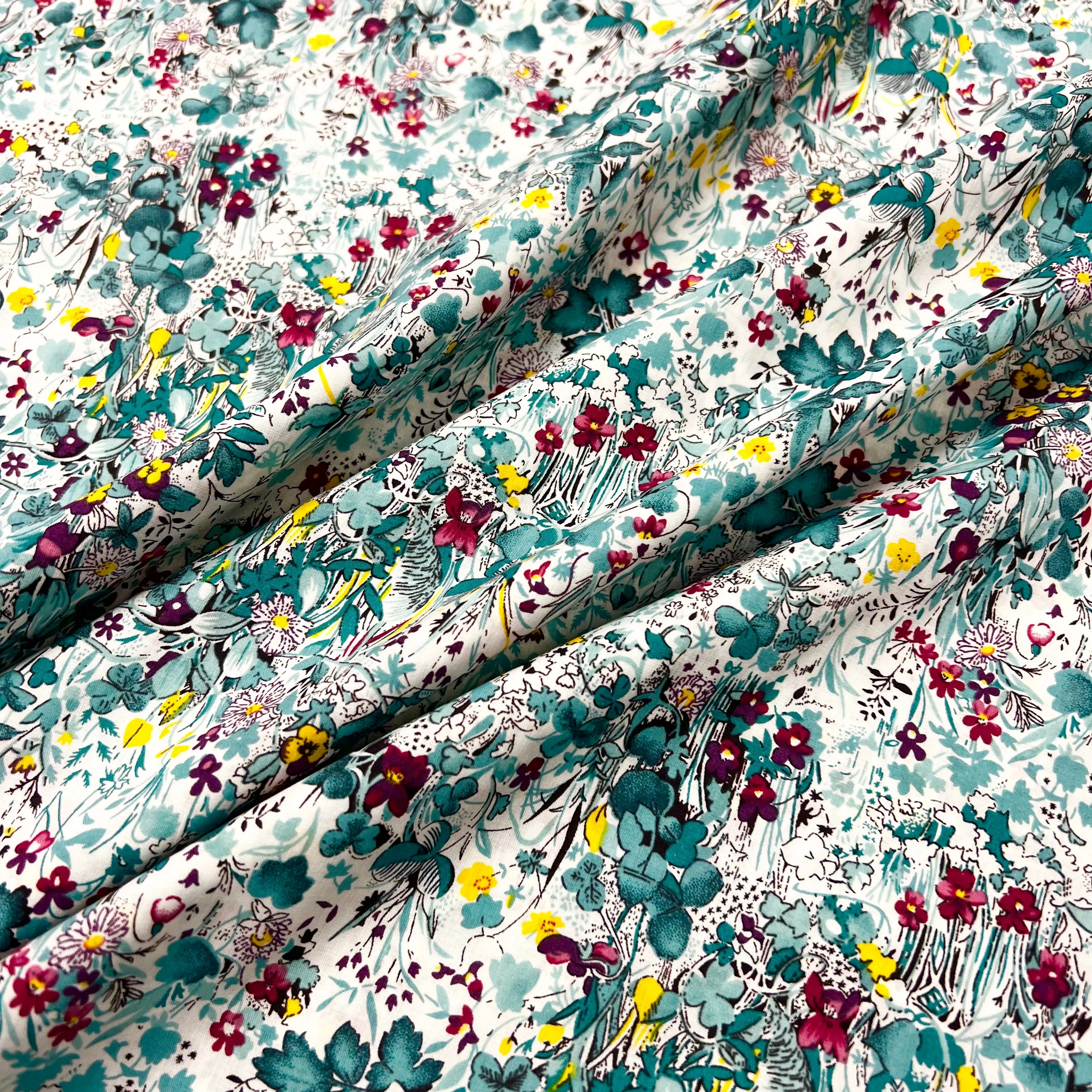 Hyacinth Field Cotton Lawn - Teal