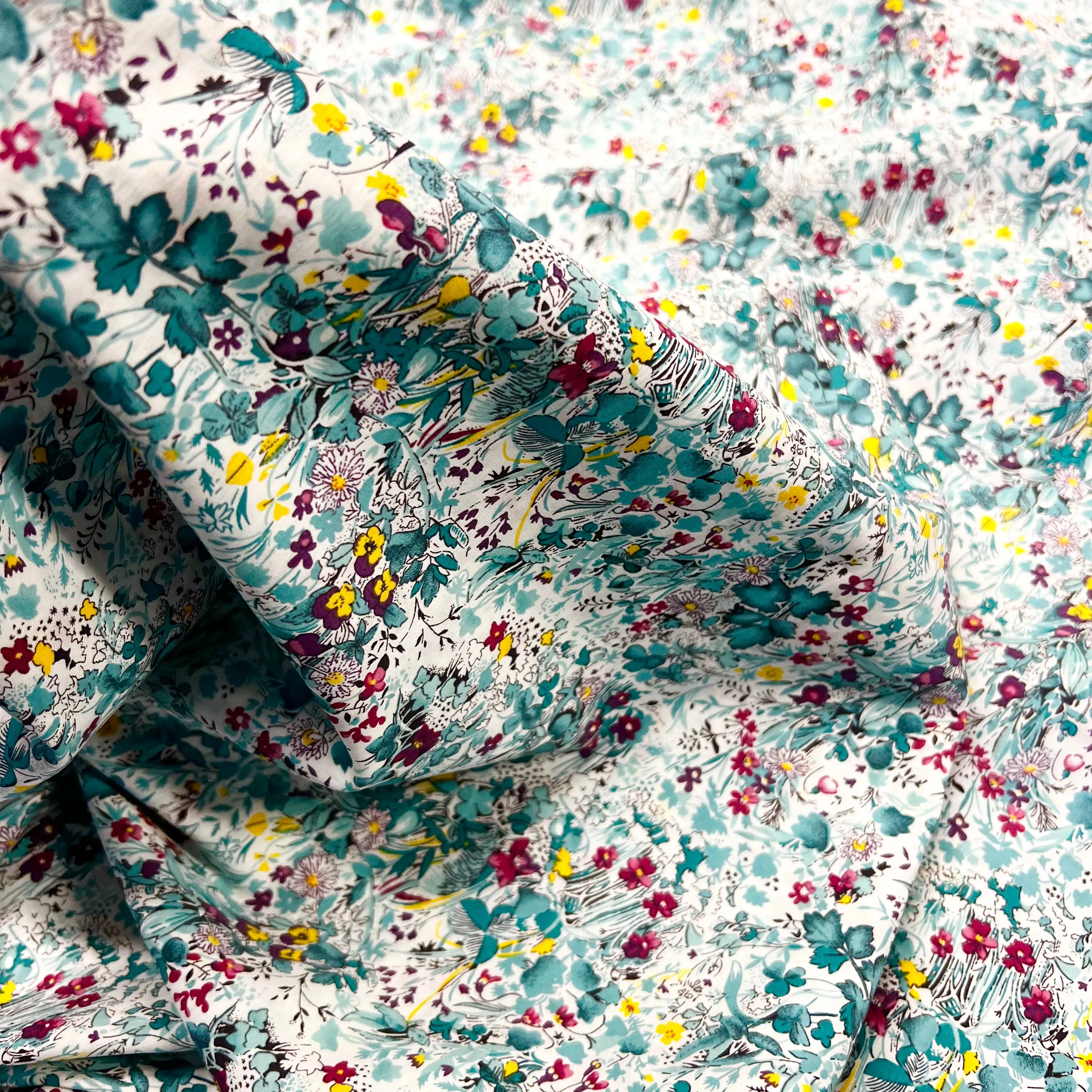 Hyacinth Field Cotton Lawn - Teal