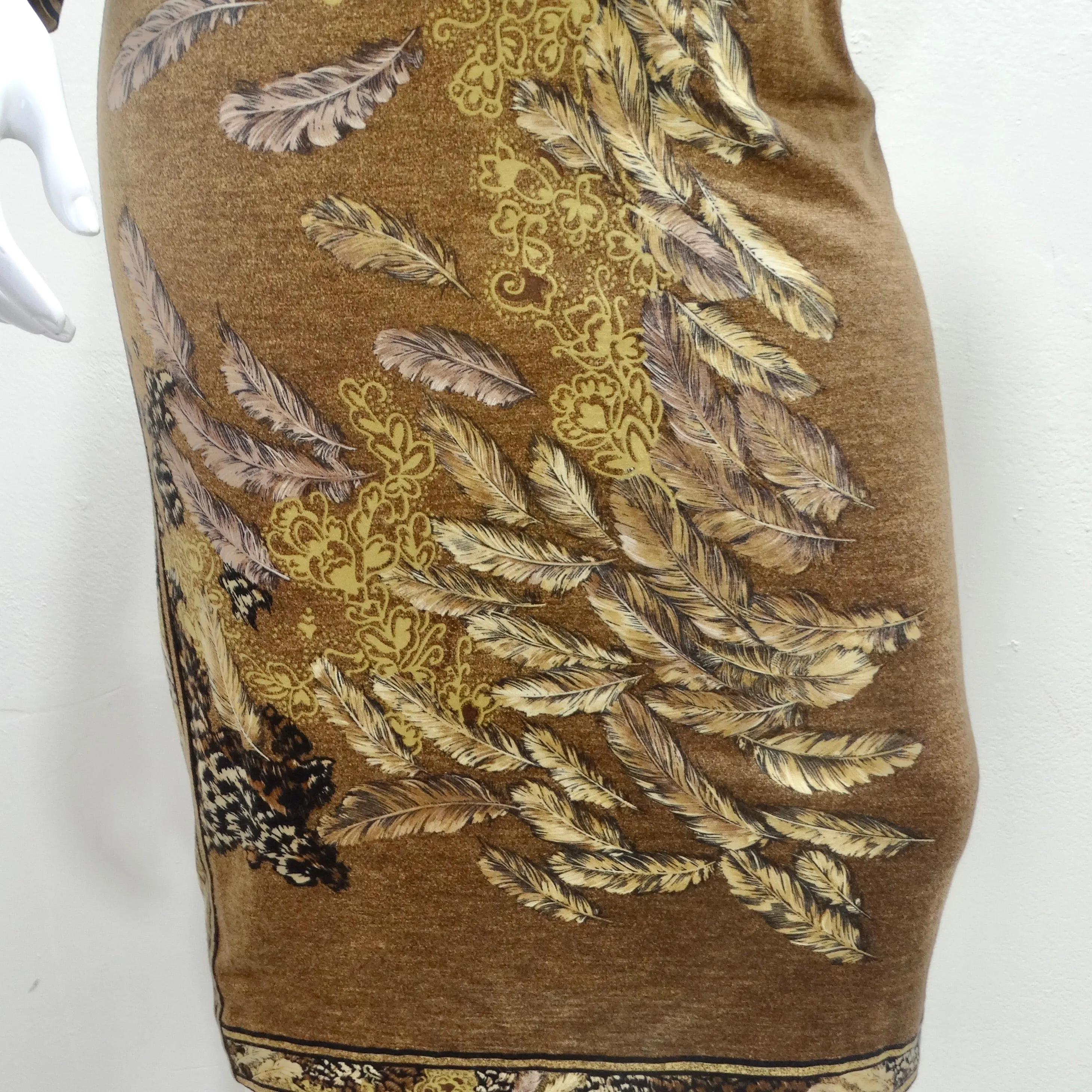 Le Nard 1980s Belted Long Sleeve Feather Print Dress