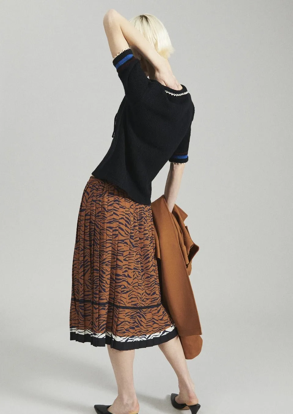 Pluto Skirt, Tobacco