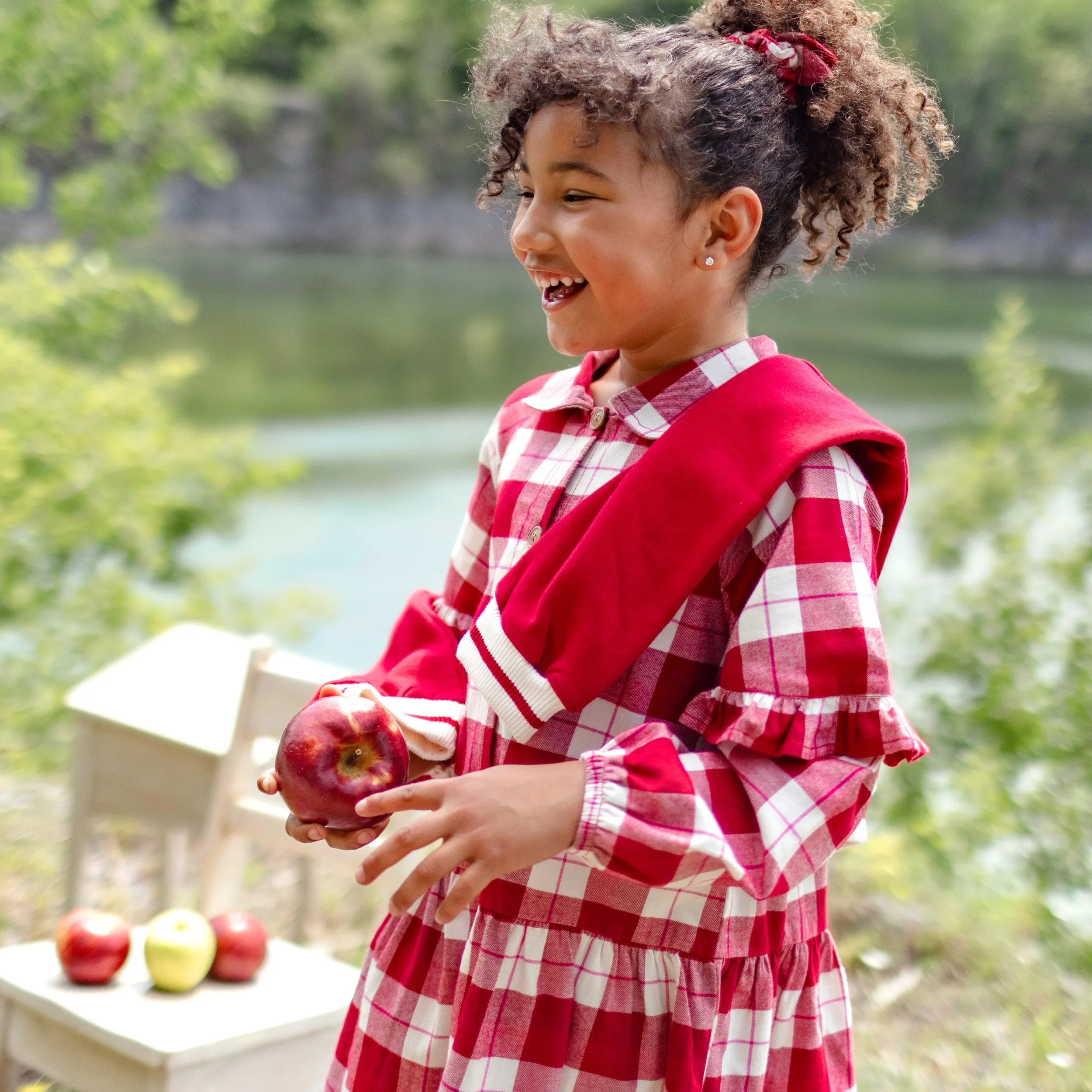 Robe rouge et blanche à carreaux en flanelle, enfant || Red and white plaid pattern dress in flannel, child