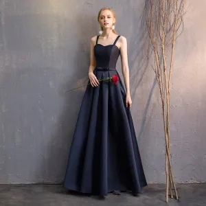 Straps Sweetheart Neckline Satin Navy Blue Bridesmaid Dresses
