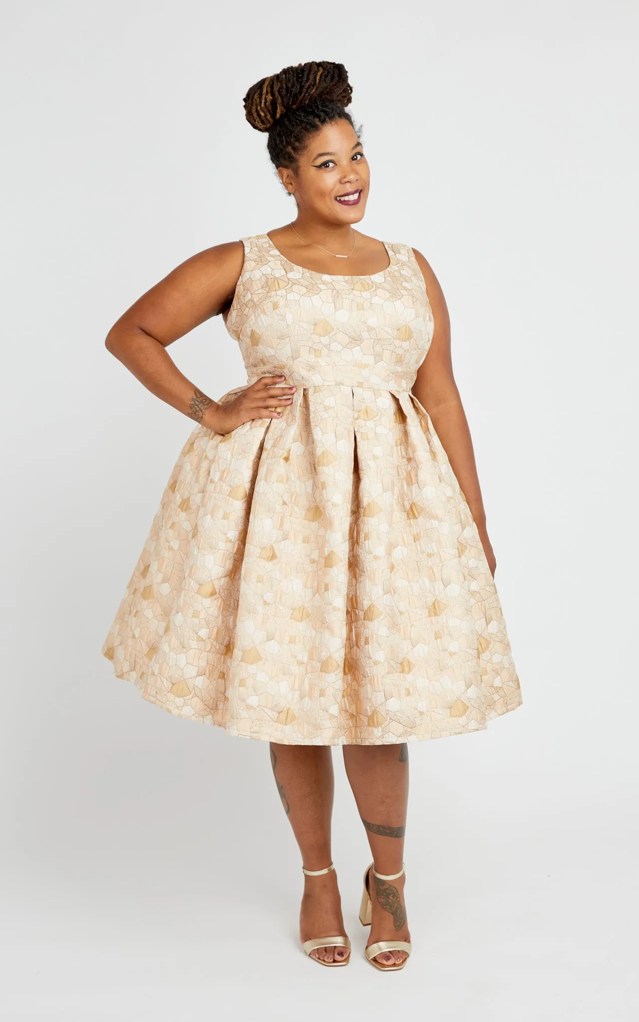 Upton Dress & Skirt Plus Mix & Match Expansion Pack 12-32 printed pattern: Wholesale