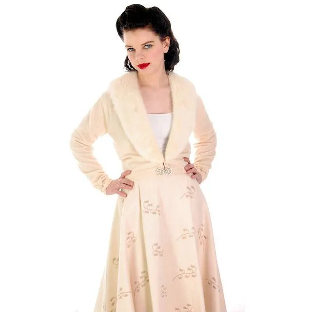 Vintage Ivory Wool/Rayon  Felt Circle Skirt Embroidered 1950s 28" Waist