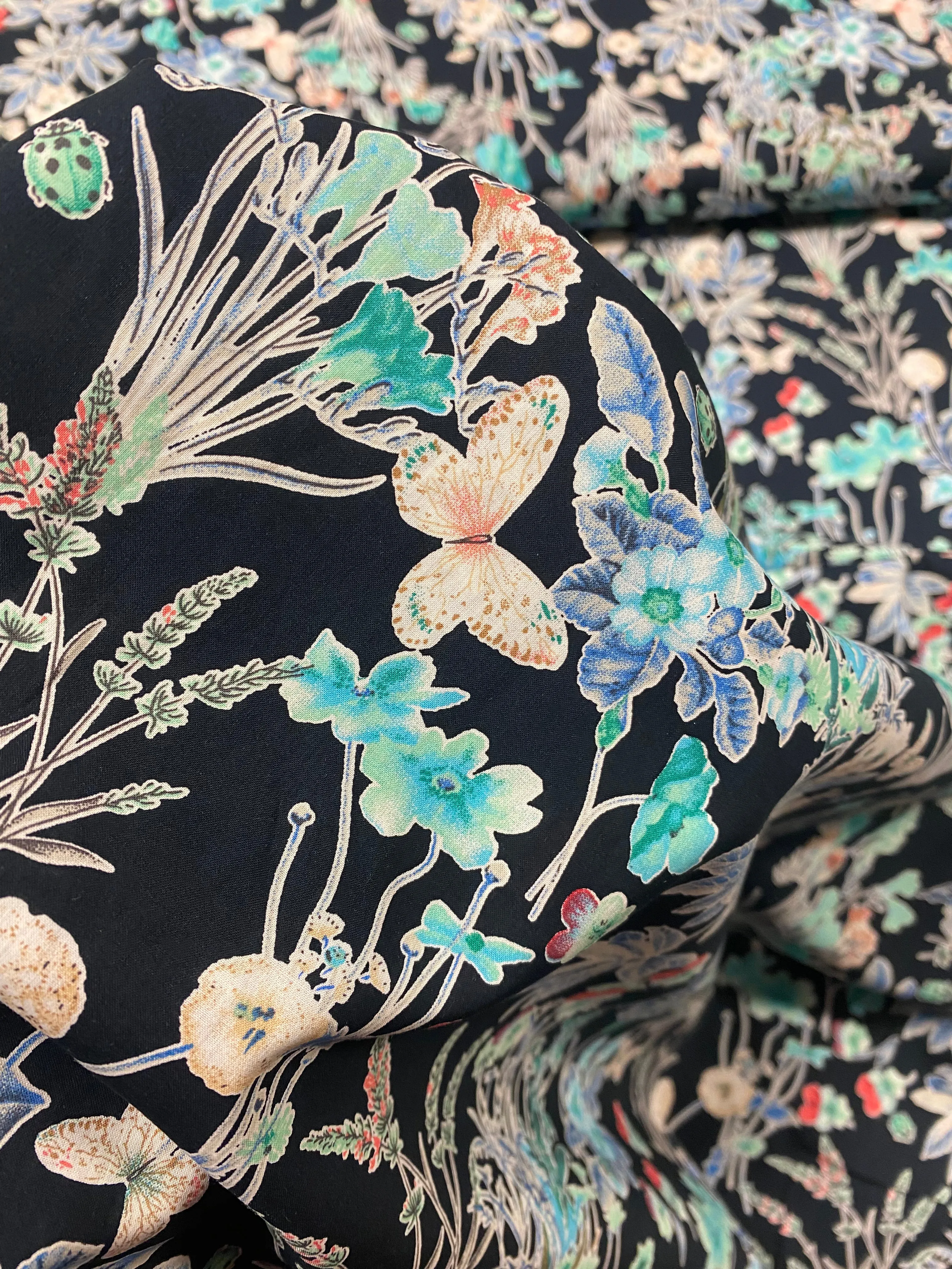 Wild Garden Cotton Lawn - Aqua