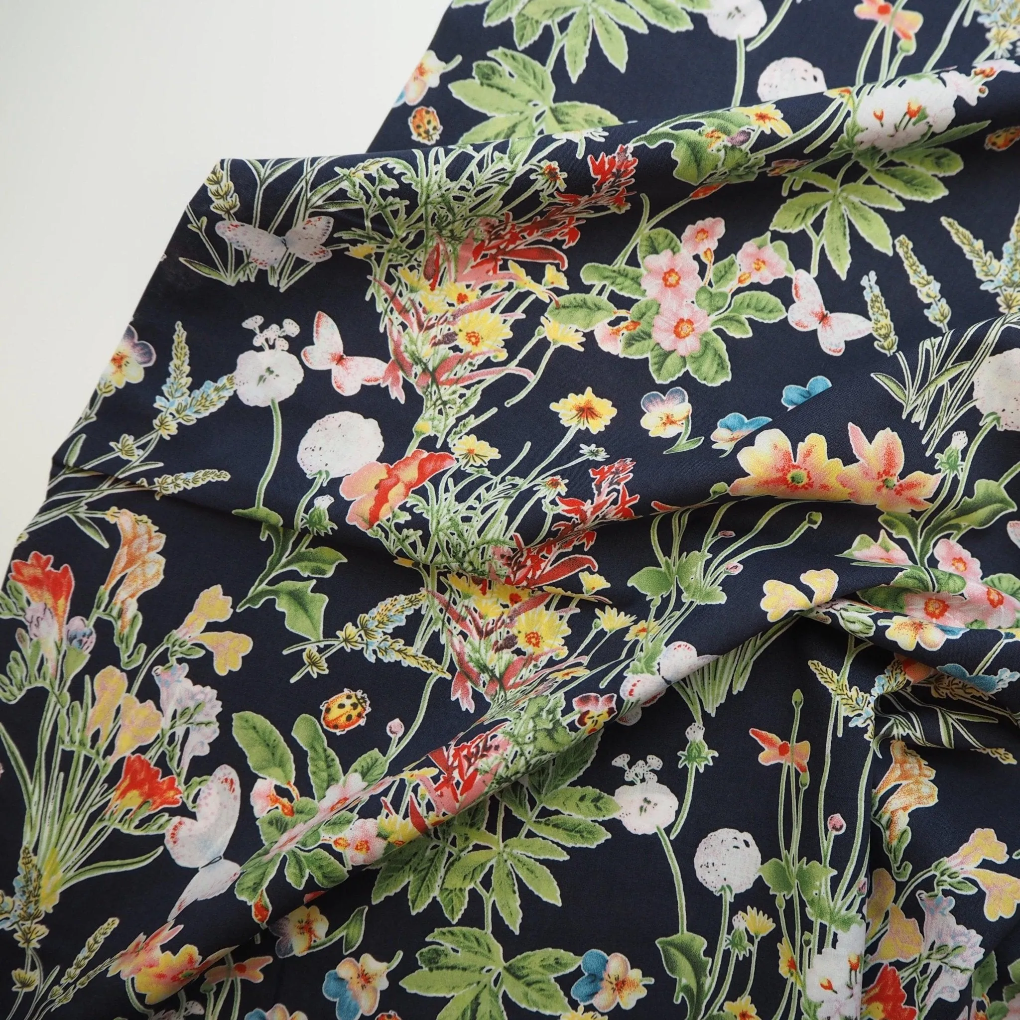 Wild Garden | Cotton Lawn | Navy