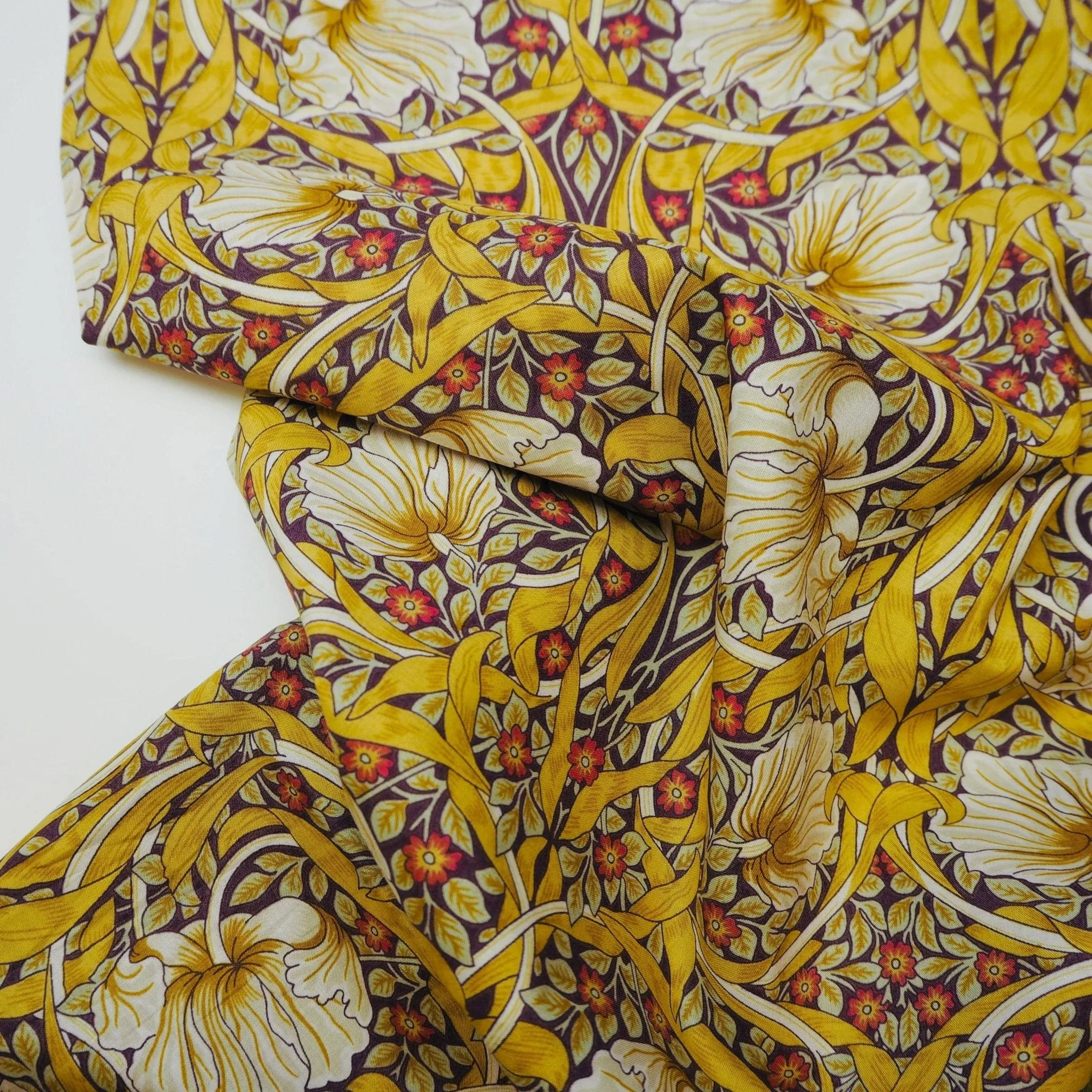 William Morris | Corn Cotton Lawn