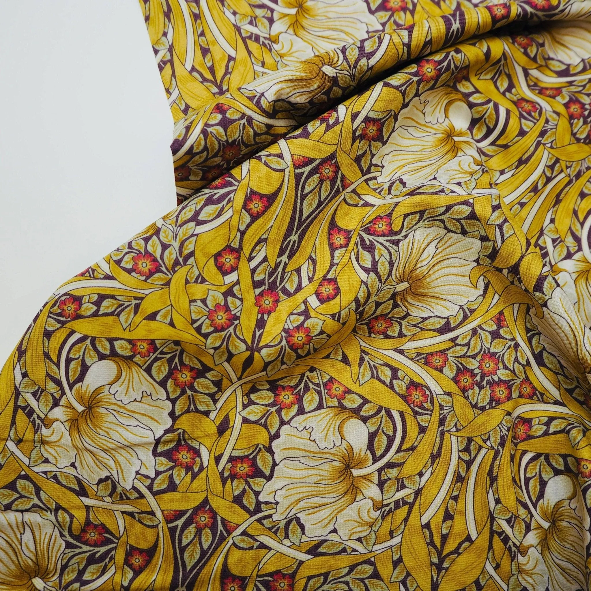 William Morris | Corn Cotton Lawn
