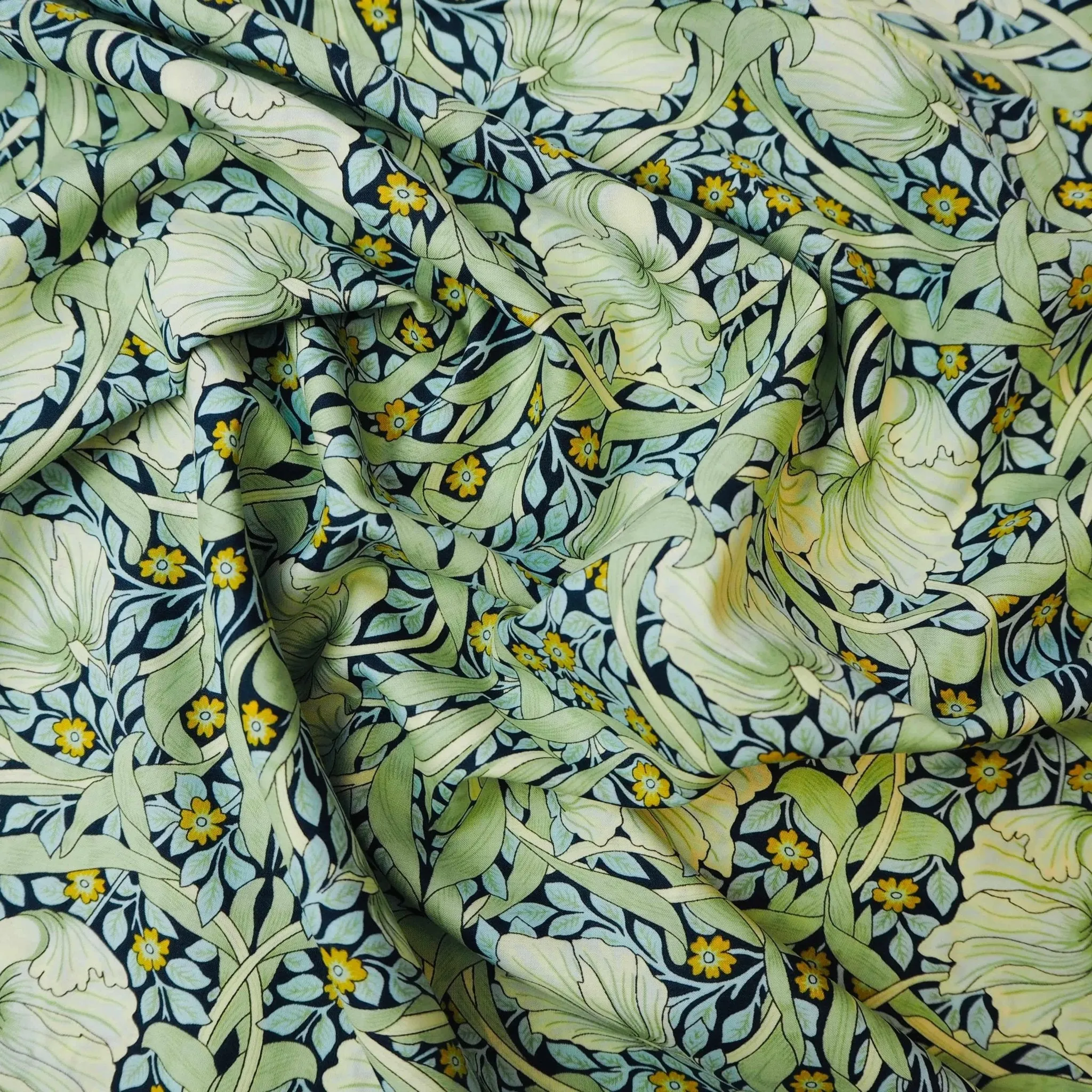 William Morris | Cotton Lawn | Mint