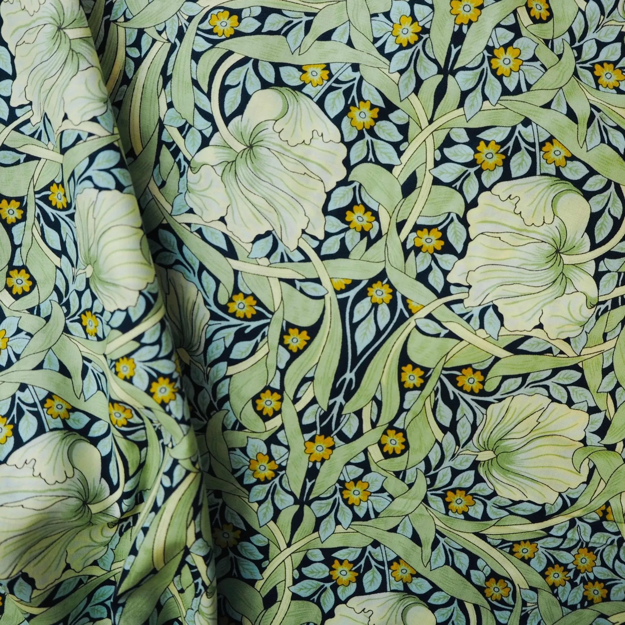 William Morris | Cotton Lawn | Mint
