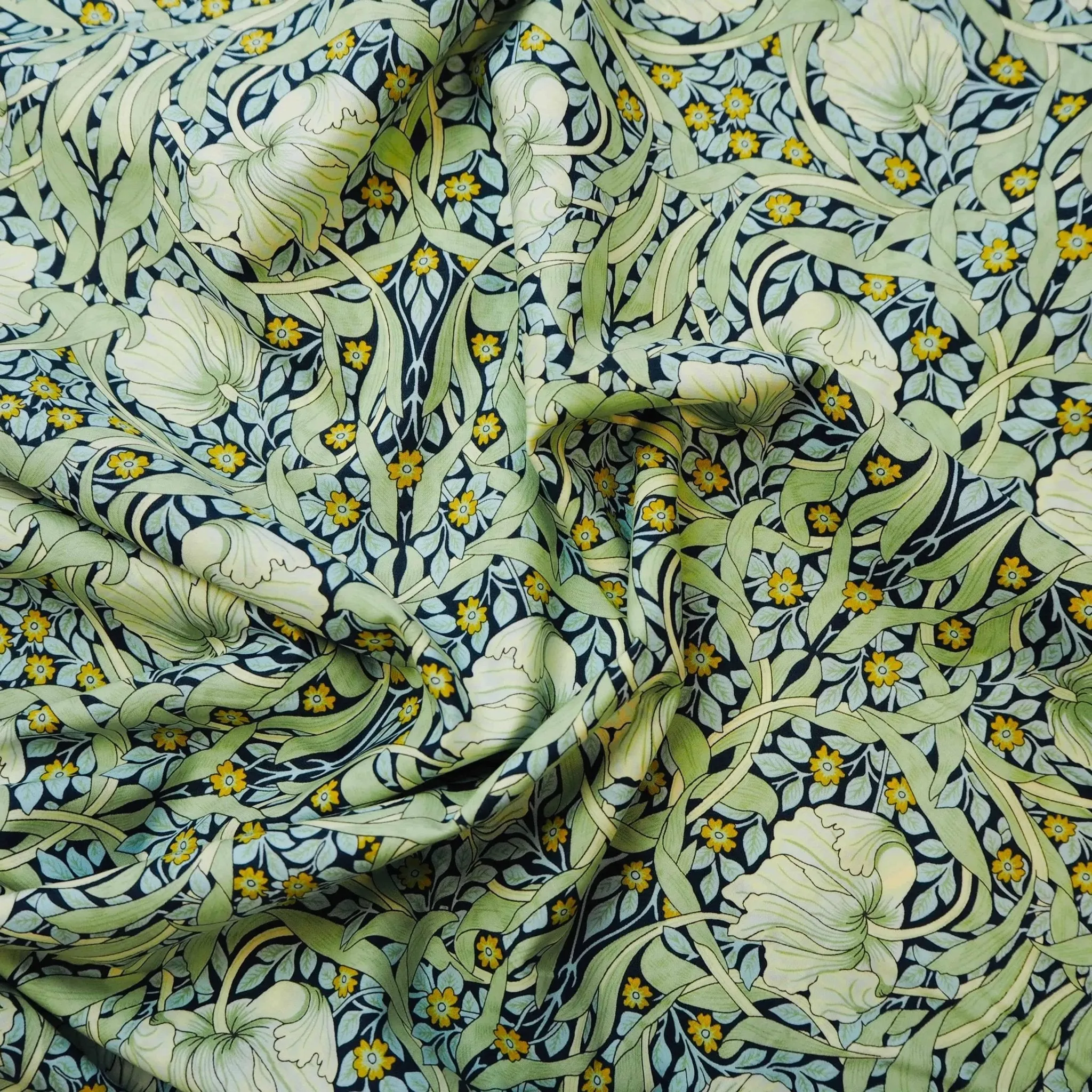 William Morris | Cotton Lawn | Mint