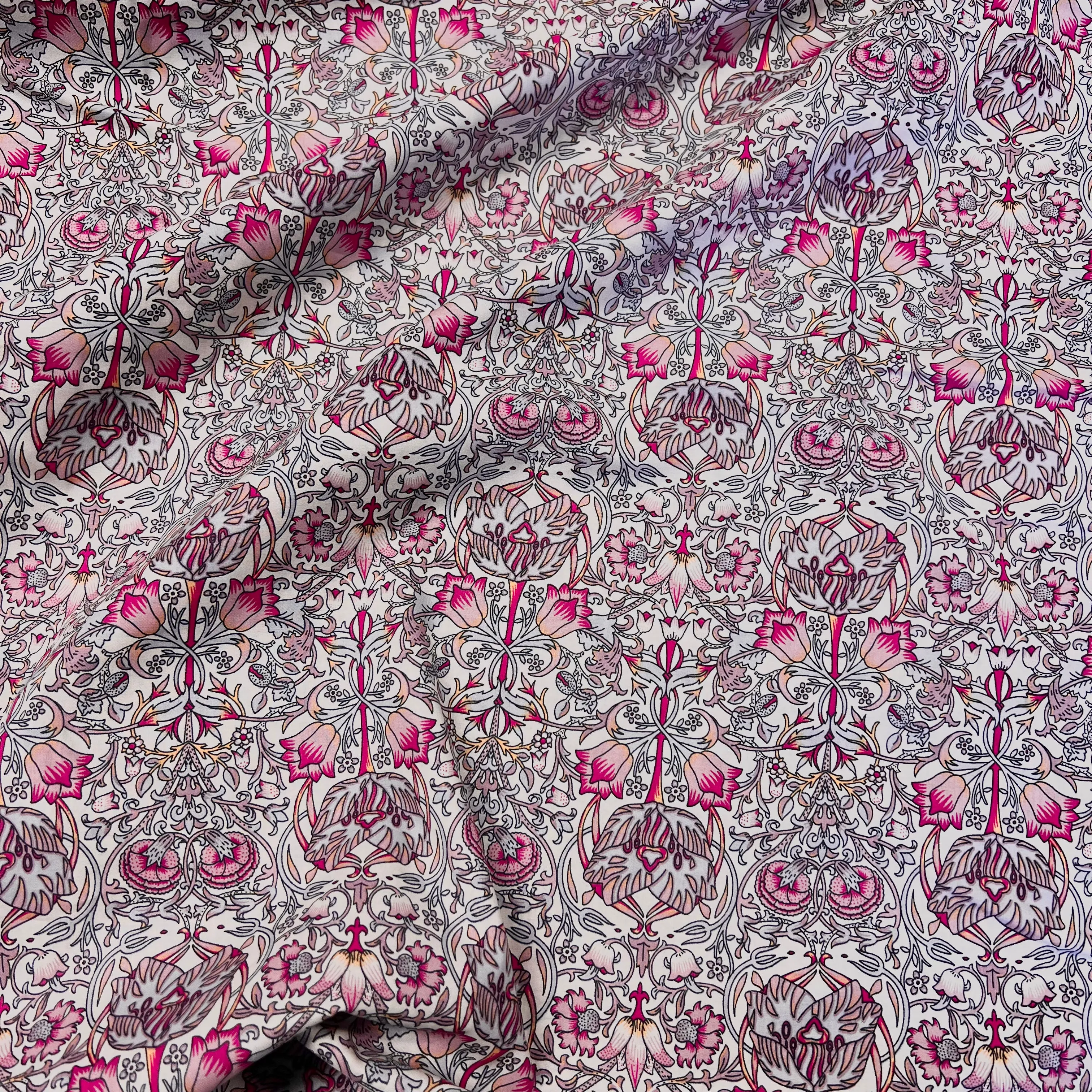 William Morris | Cotton Lawn | Pink