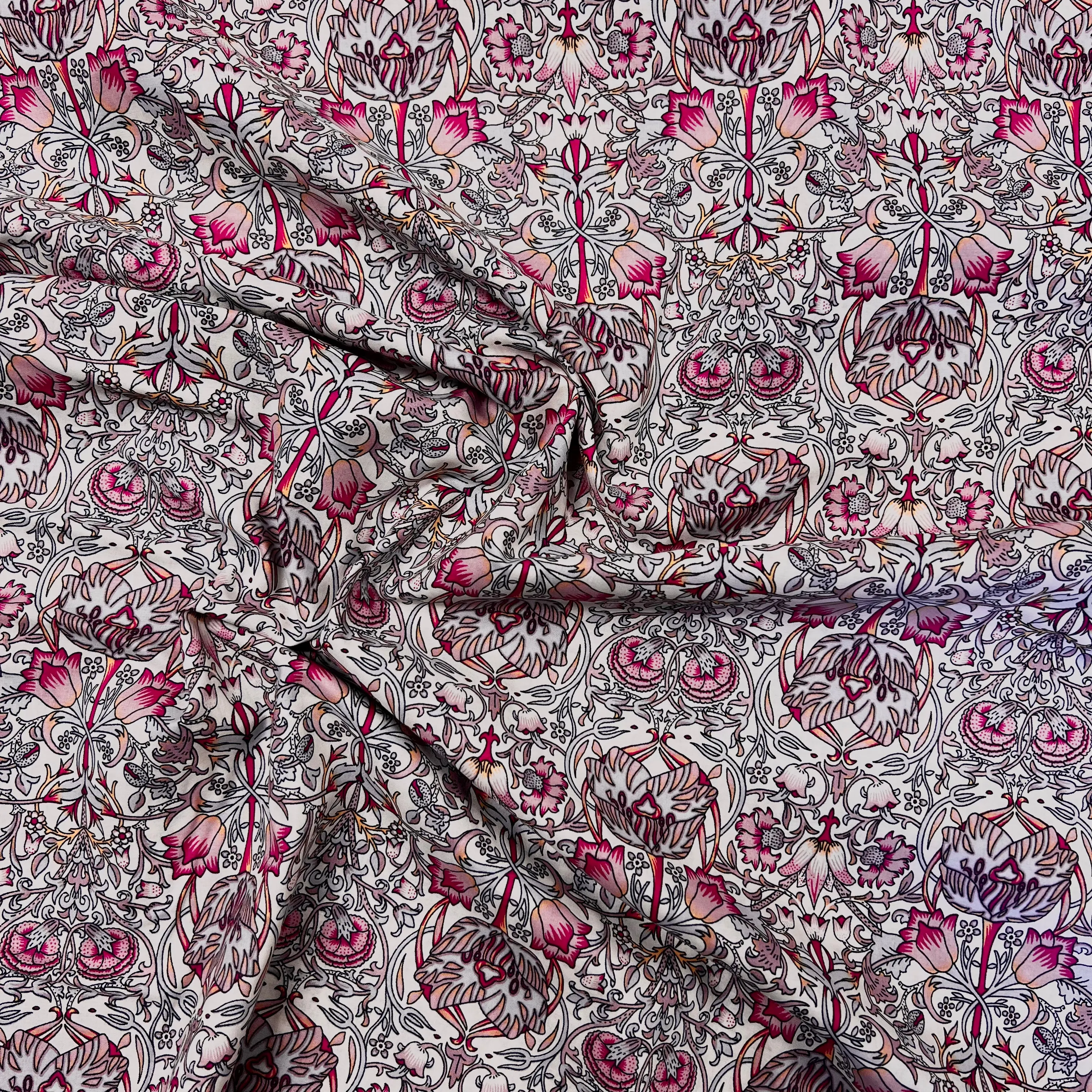 William Morris | Cotton Lawn | Pink