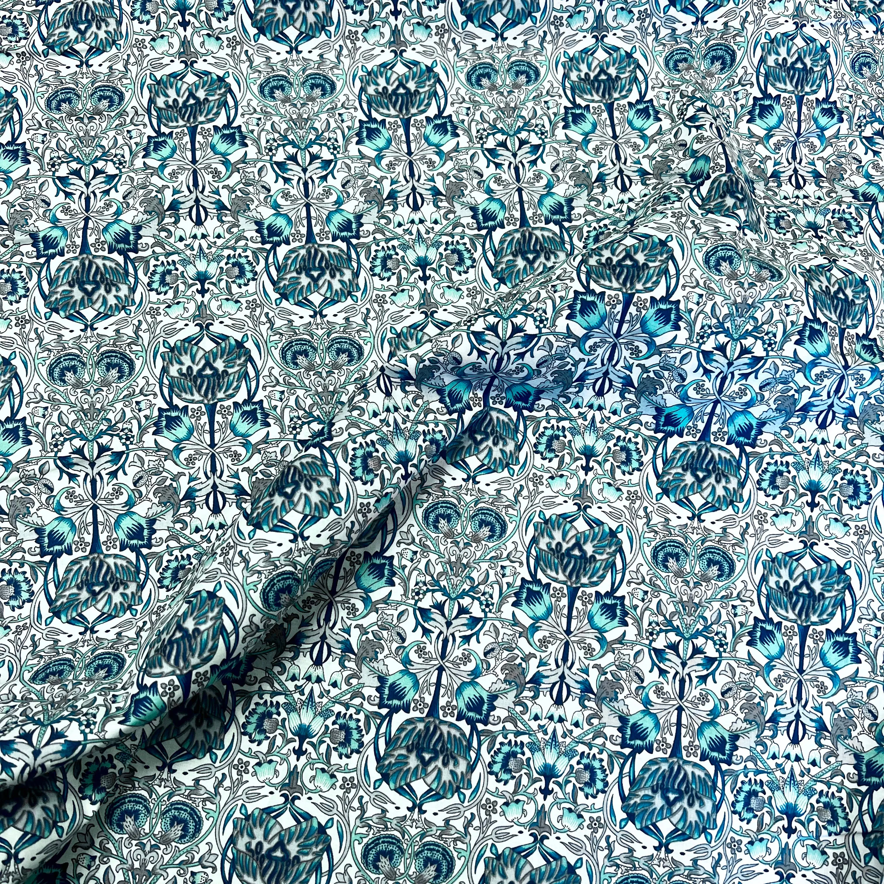 William Morris | Cotton Lawn | Turquoise