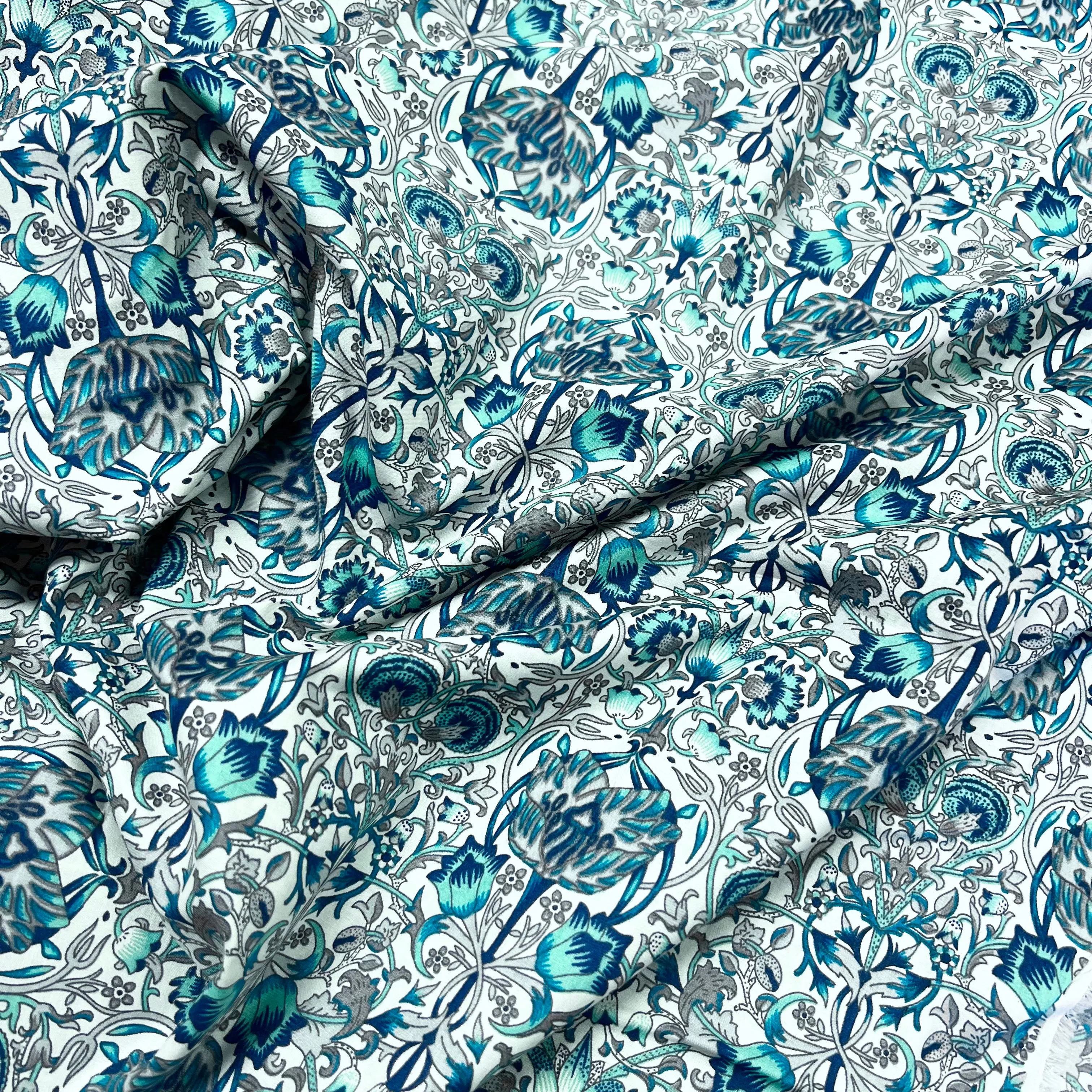 William Morris | Cotton Lawn | Turquoise